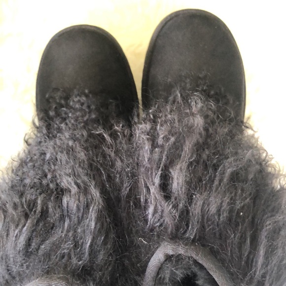 Ugg Women's Twinface Mongolian Sheepskin Cuff Boots - Picture 8 of 16